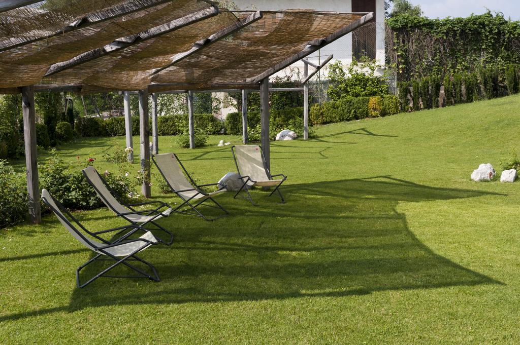 La Quiete Resort Romeno Esterno foto